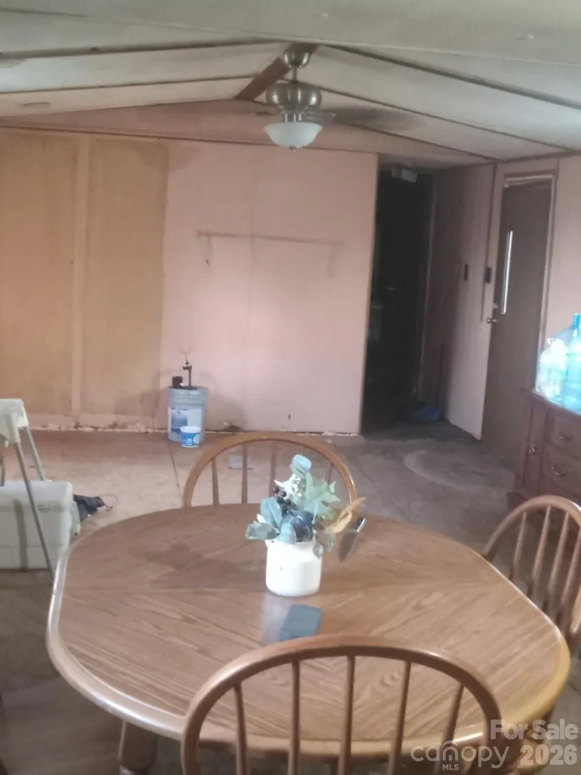 3328 Love Road Kershaw, SC 29067