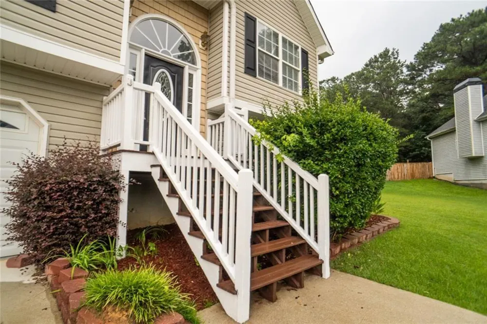 52 Fieldstone Court Temple, GA 30179
