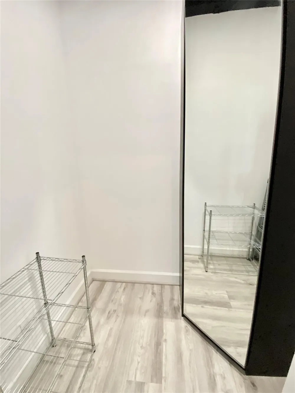 2016 Main Street #1715 Houston, TX 77002