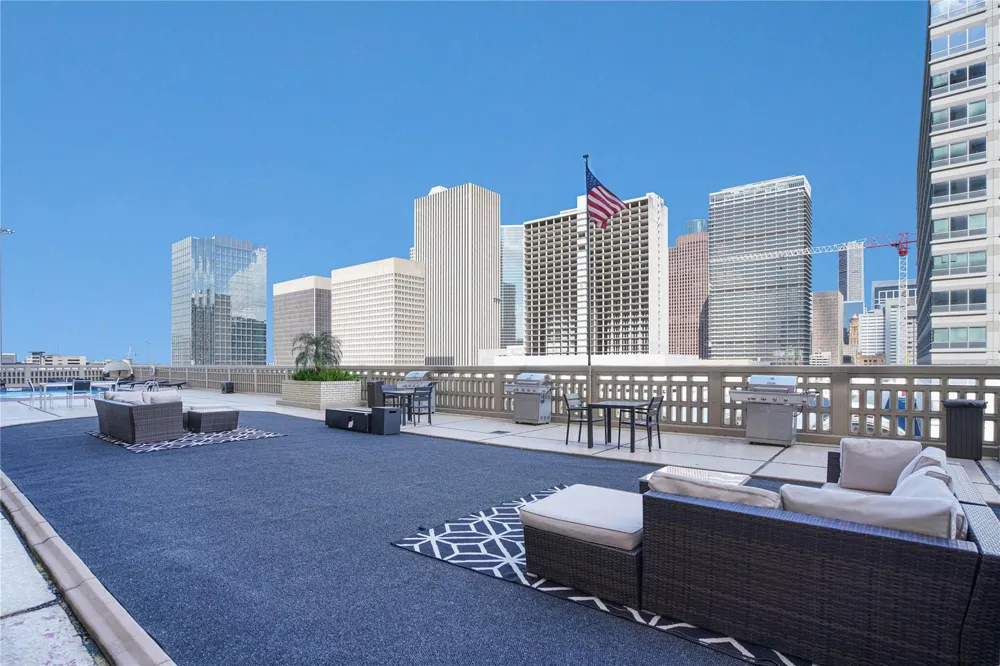 2016 Main Street #1715 Houston, TX 77002