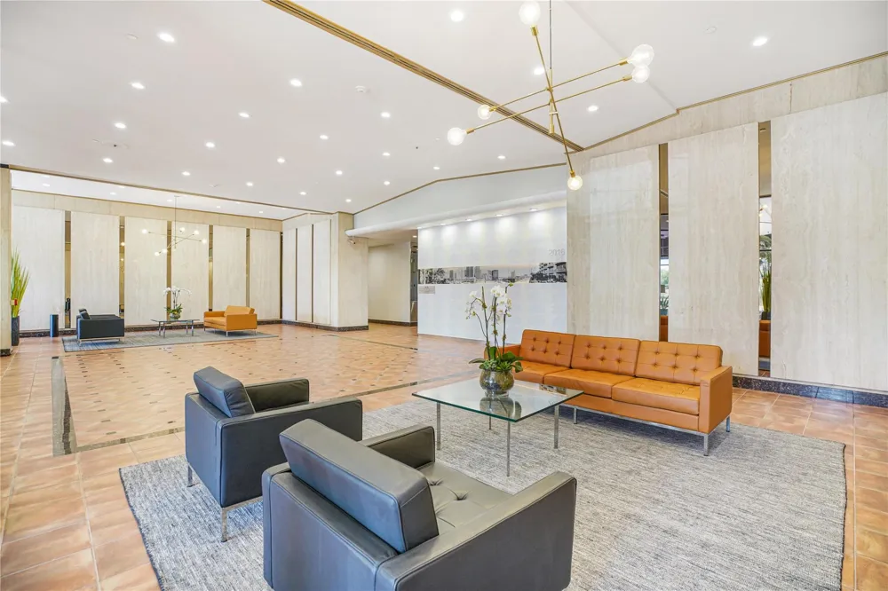 2016 Main Street #1715 Houston, TX 77002
