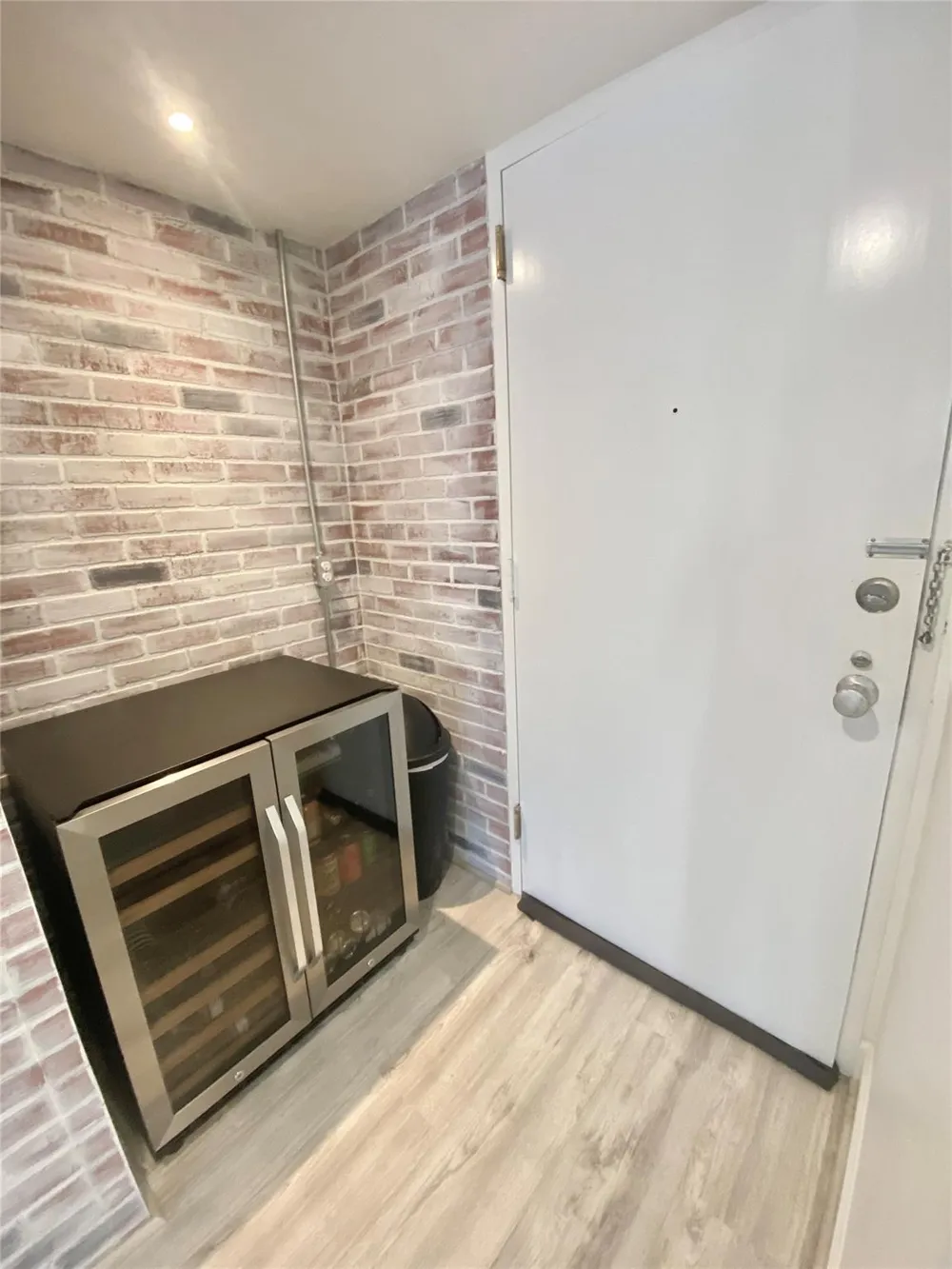 2016 Main Street #1715 Houston, TX 77002