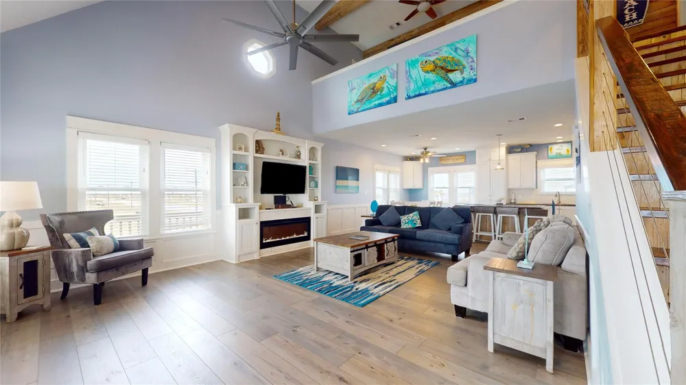 997 Austin Street Gilchrist, TX 77617