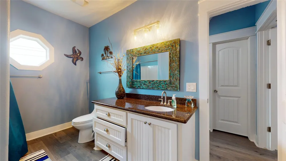 997 Austin Street Gilchrist, TX 77617