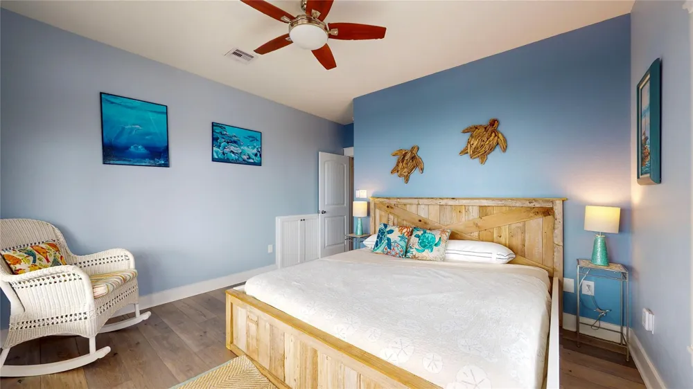 997 Austin Street Gilchrist, TX 77617
