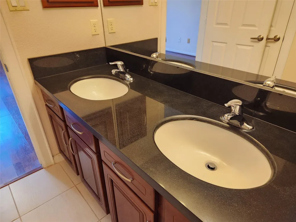 6611 W Sam Houston Parkway S #1A Houston, TX 77072