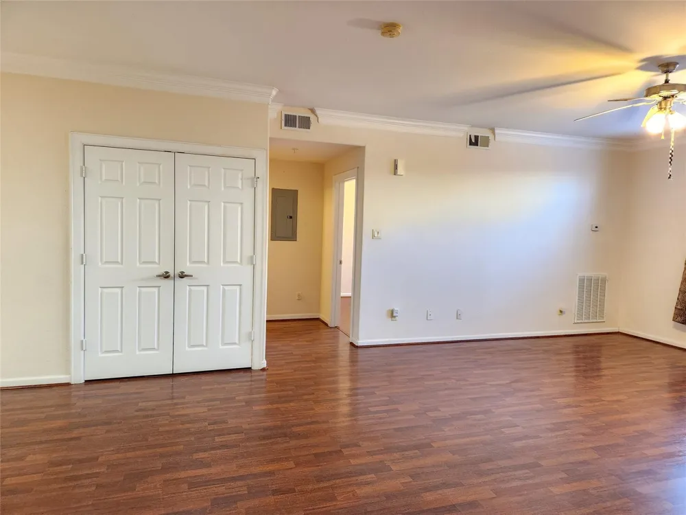 6611 W Sam Houston Parkway S #1A Houston, TX 77072