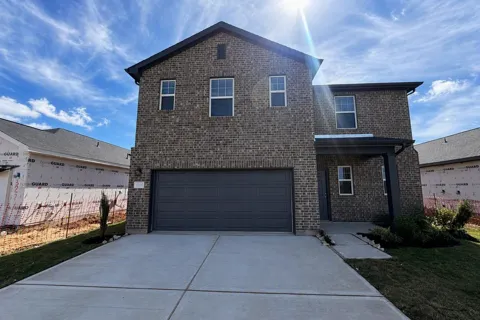 3205 Captain's Grove