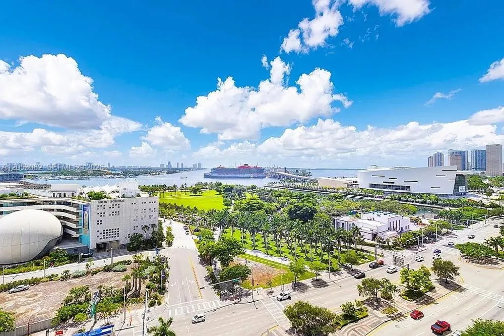1100 Biscayne Blvd #1501 Miami, FL 33132