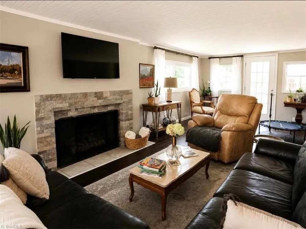 474 Surry Gadsberry Road Pilot Mountain, NC 27041
