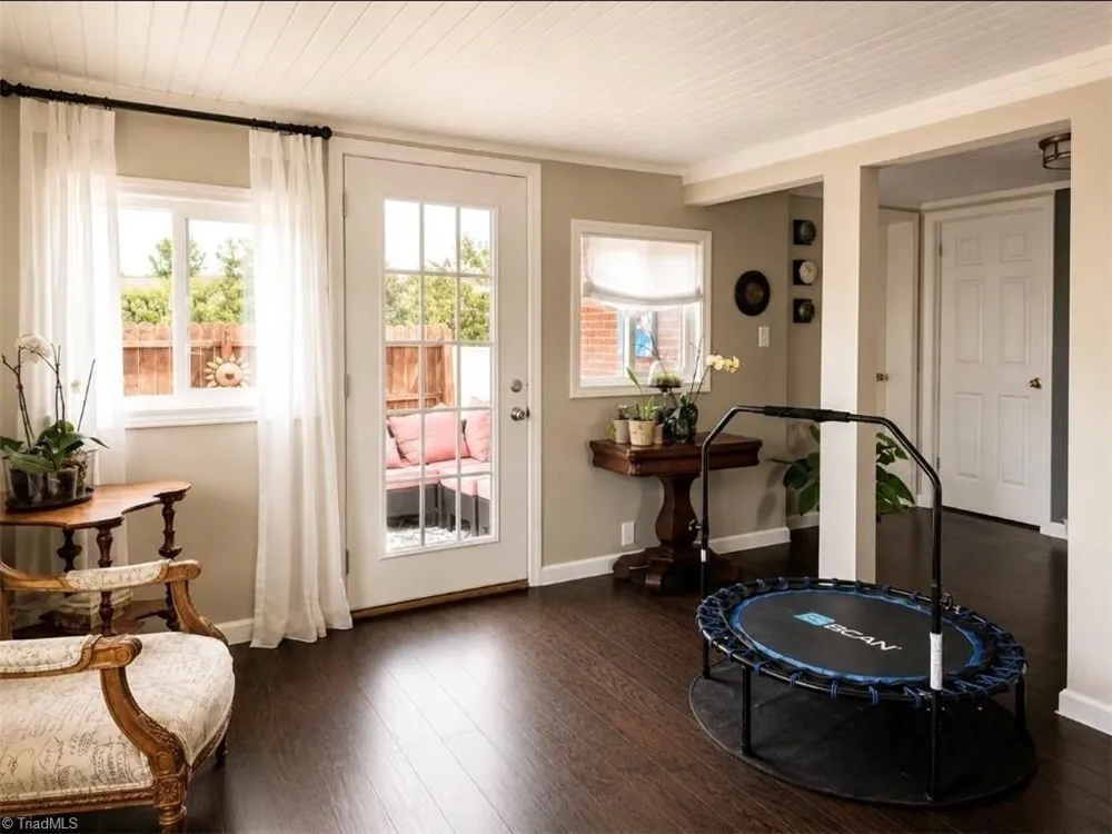474 Surry Gadsberry Road Pilot Mountain, NC 27041
