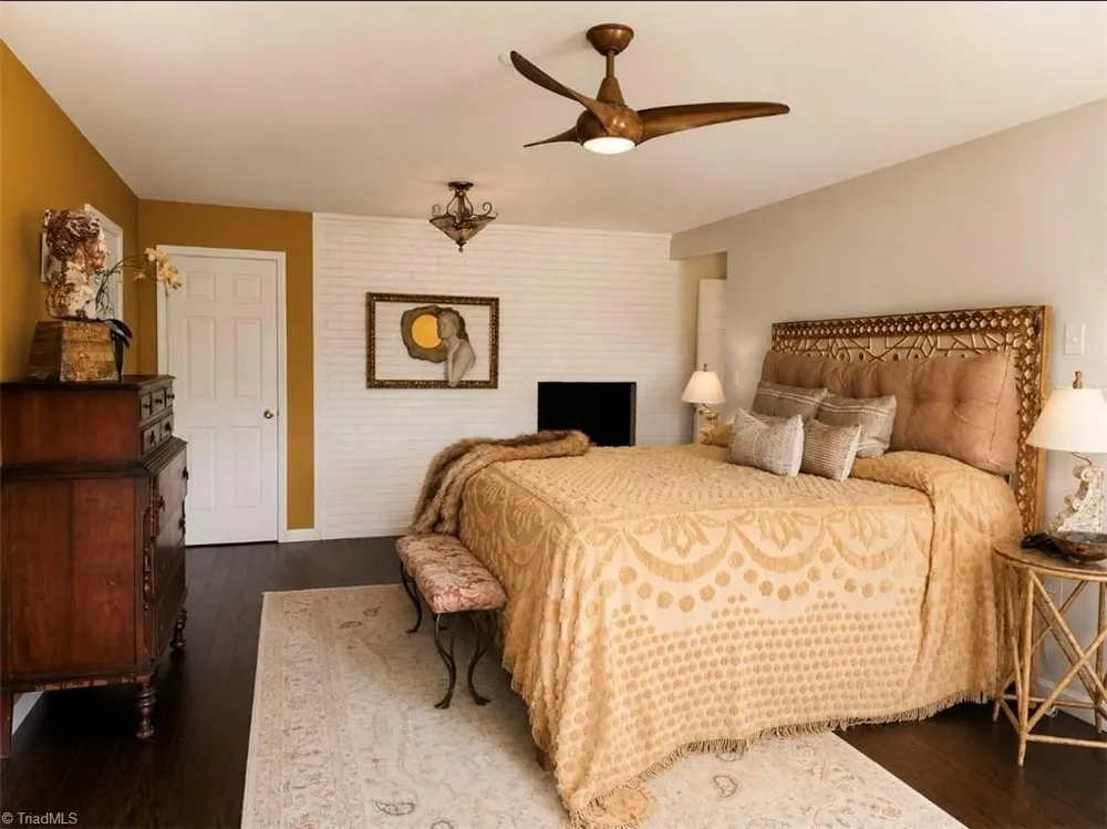 474 Surry Gadsberry Road Pilot Mountain, NC 27041