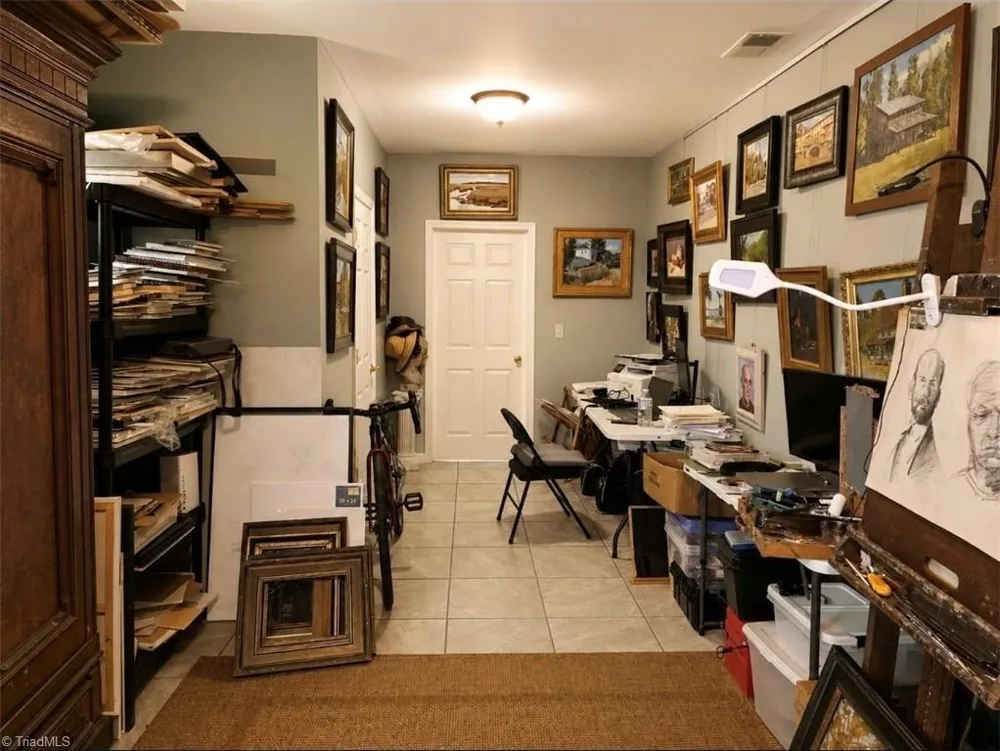 474 Surry Gadsberry Road Pilot Mountain, NC 27041