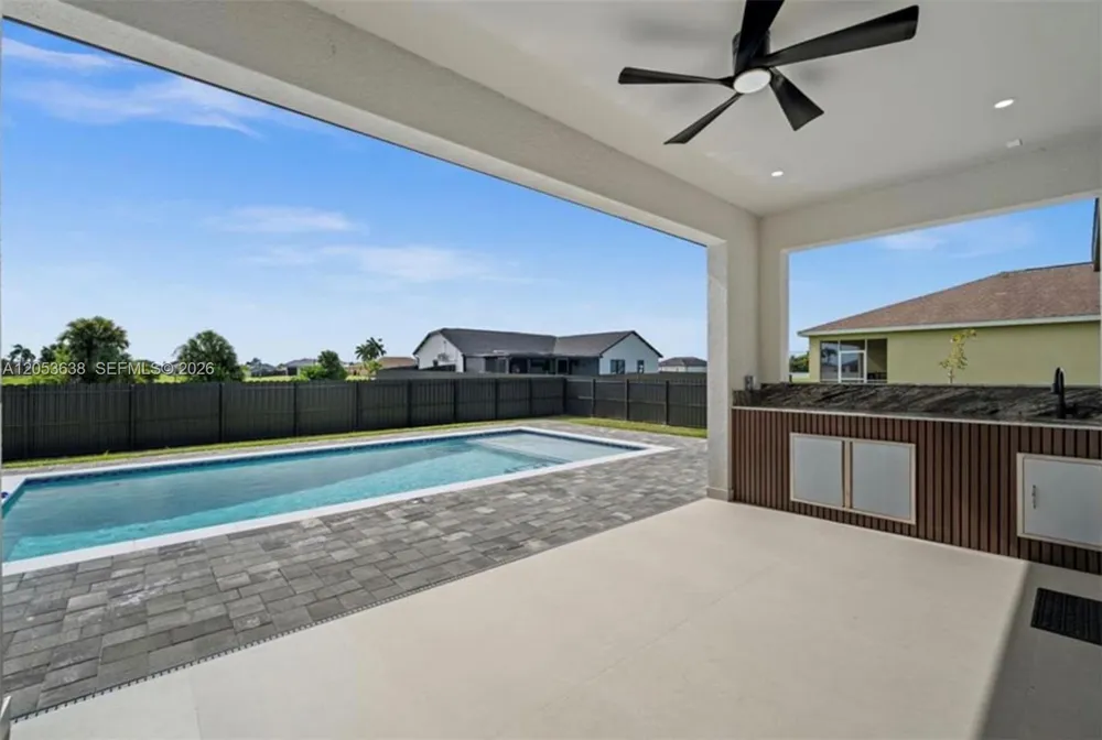409 NW 25th PL Cape Coral, FL 33993