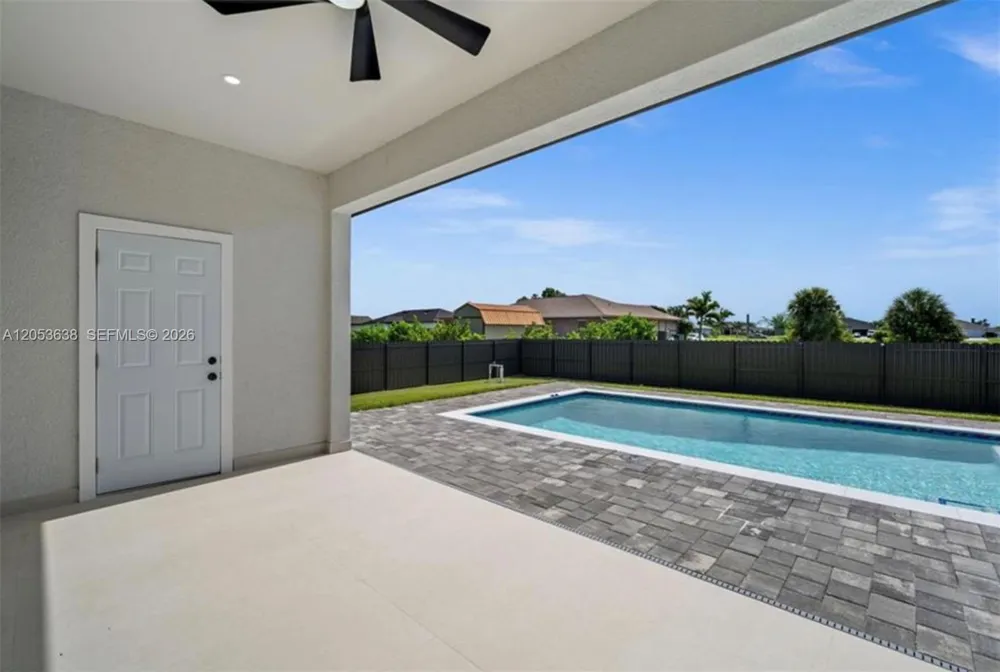 409 NW 25th PL Cape Coral, FL 33993