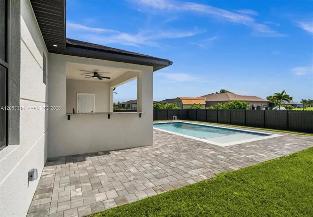 409 NW 25th PL Cape Coral, FL 33993