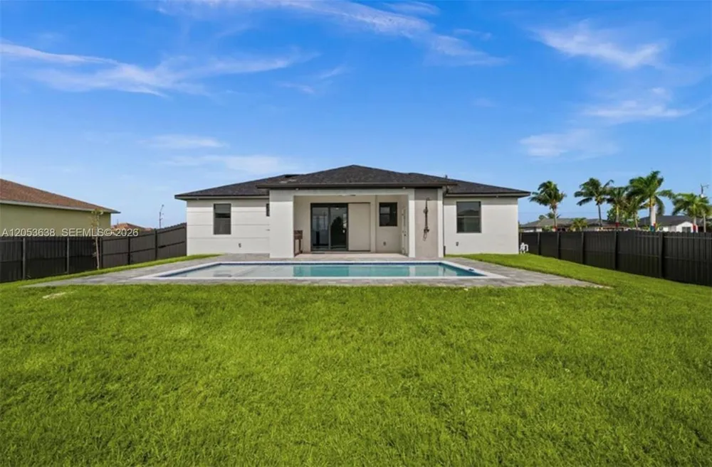 409 NW 25th PL Cape Coral, FL 33993