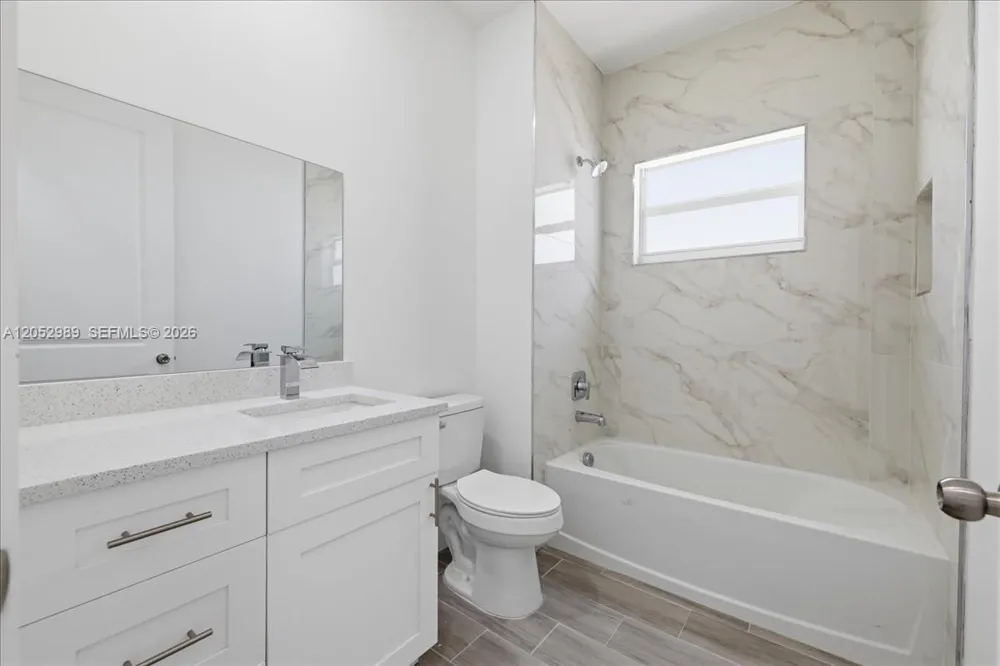 195 Rotonda Blvd W #B Port Charlotte, FL 33947