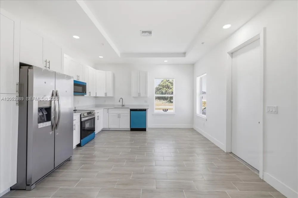 195 Rotonda Blvd W #B Port Charlotte, FL 33947