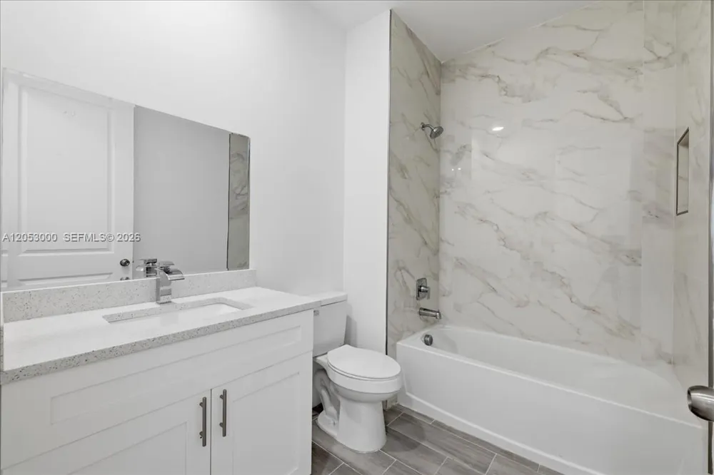 195 Rotonda Blvd W #C Port Charlotte, FL 33947
