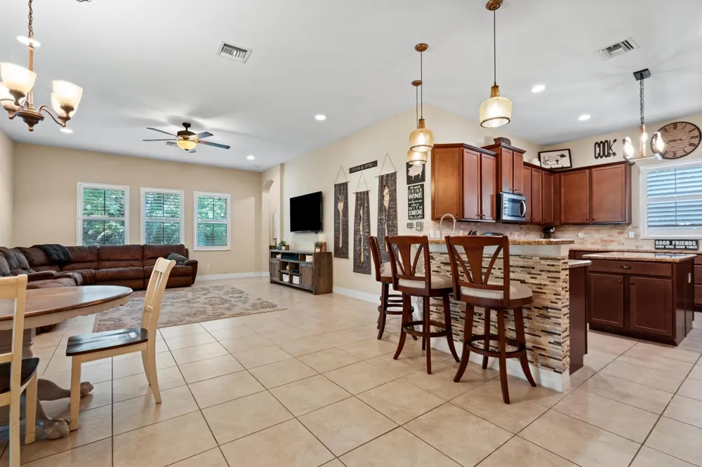 6019 SW Longspur Lane Palm City, FL 34990