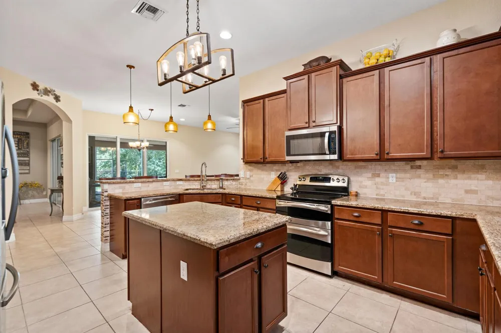 6019 SW Longspur Lane Palm City, FL 34990