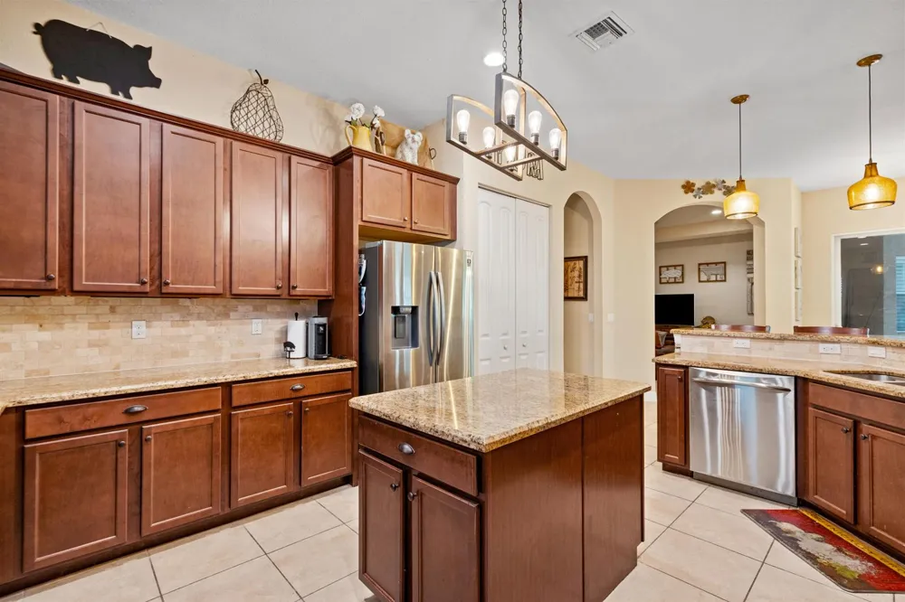 6019 SW Longspur Lane Palm City, FL 34990