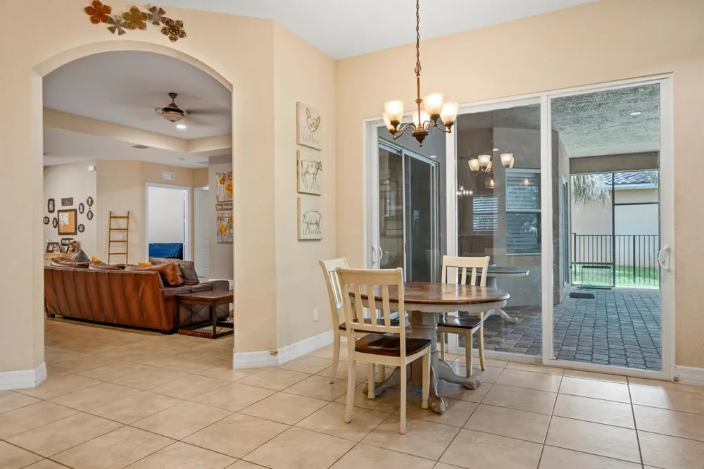 6019 SW Longspur Lane Palm City, FL 34990