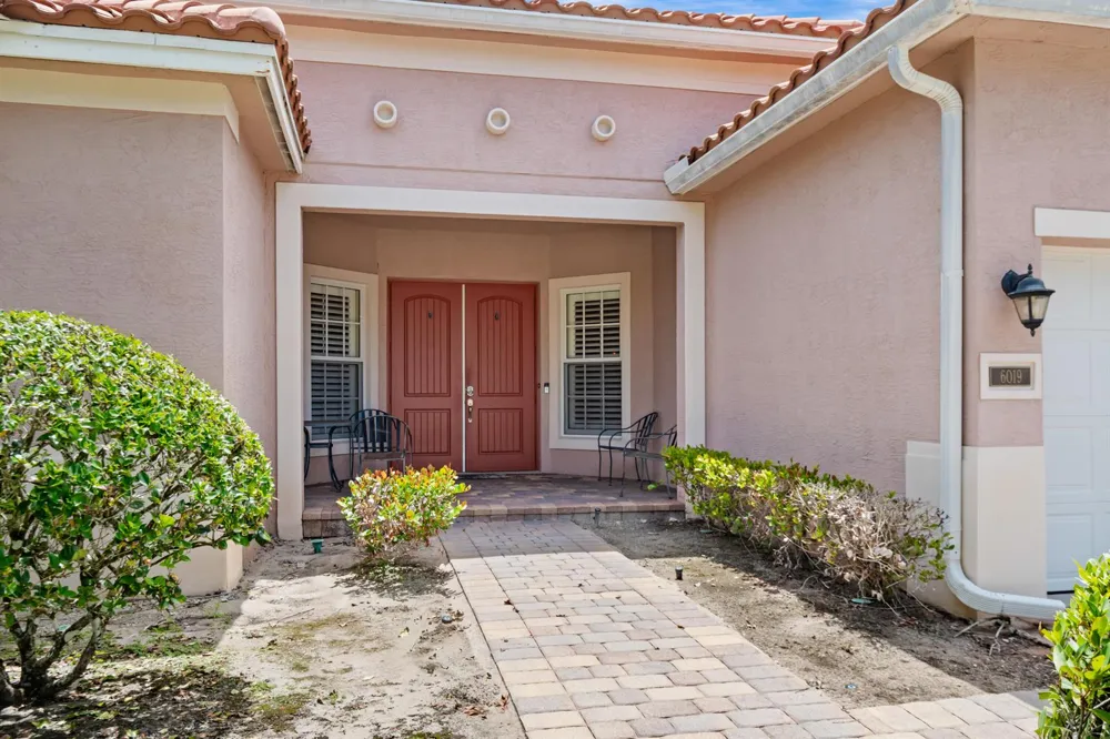 6019 SW Longspur Lane Palm City, FL 34990