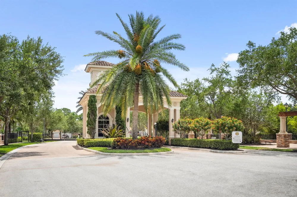 6019 SW Longspur Lane Palm City, FL 34990