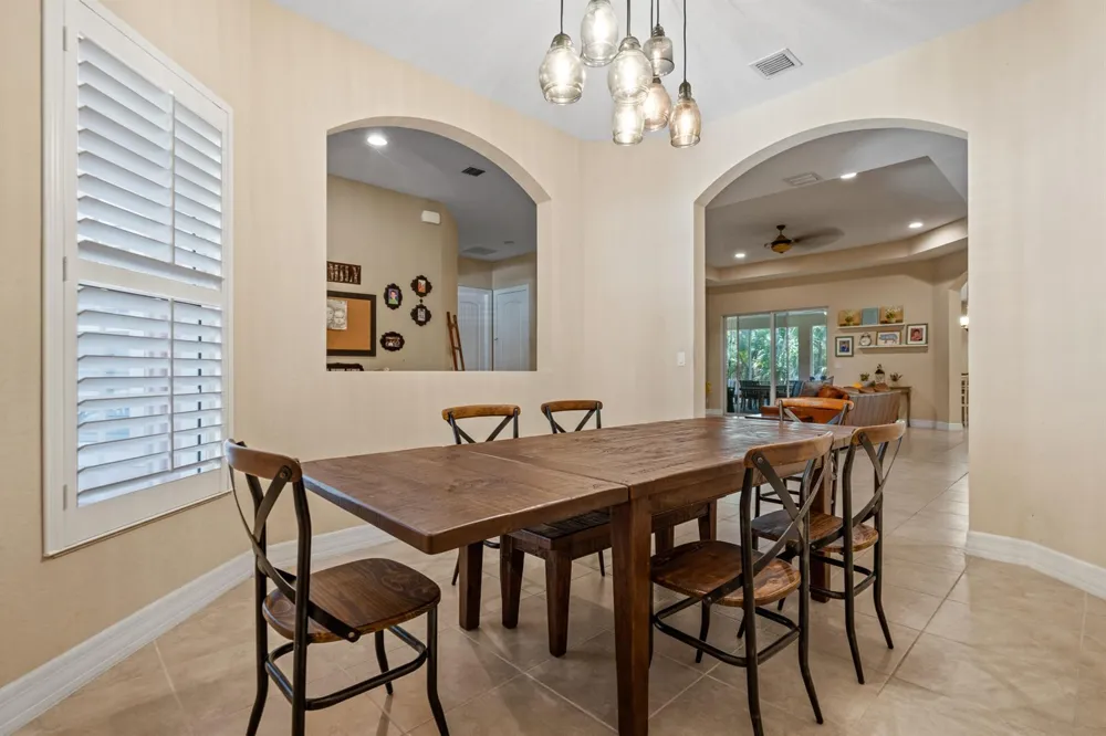 6019 SW Longspur Lane Palm City, FL 34990