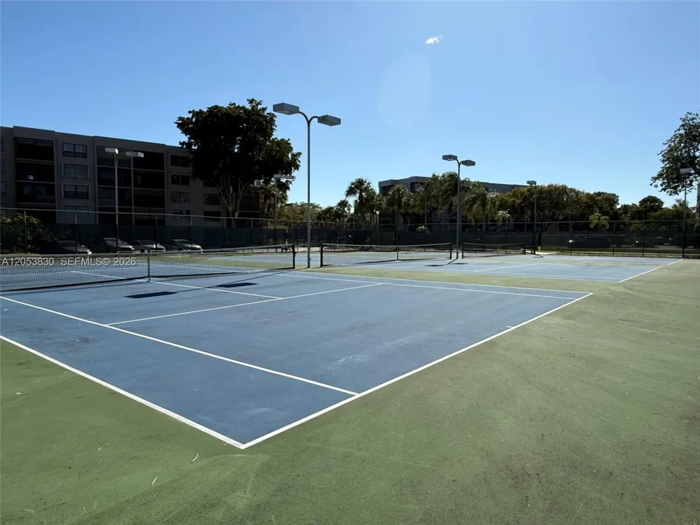 1000 Colony Point Cir #303 Pembroke Pines, FL 33026