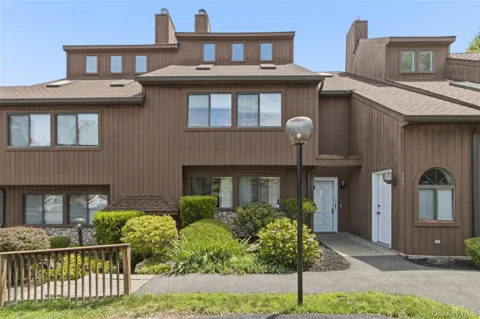 702 Scenic Lane