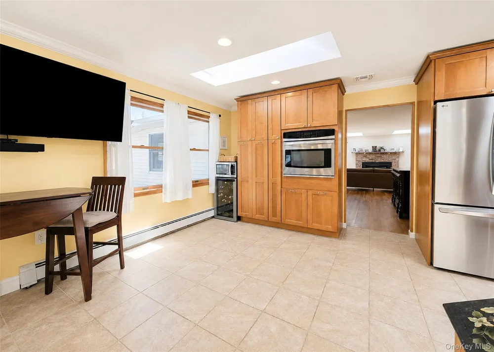 15 Seabrook Lane Stony Brook, NY 11790