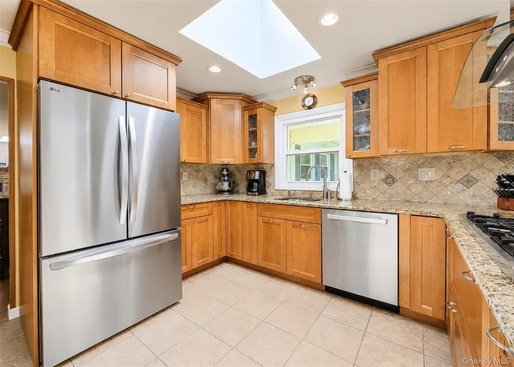 15 Seabrook Lane Stony Brook, NY 11790