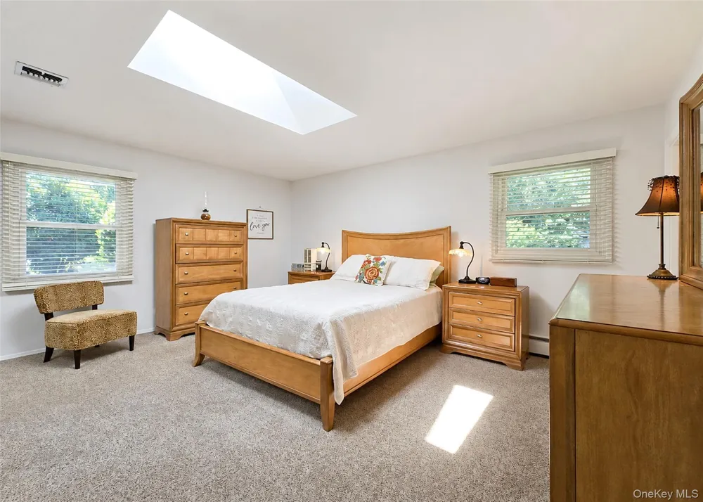 15 Seabrook Lane Stony Brook, NY 11790