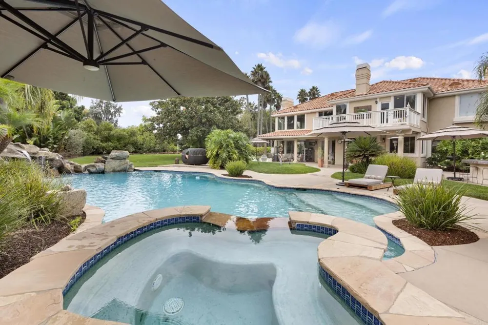 6805 FARMS VIEW San Diego, CA 92067