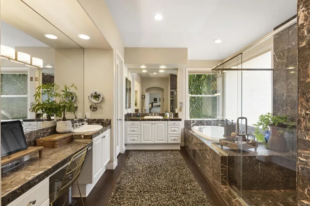 6805 FARMS VIEW San Diego, CA 92067