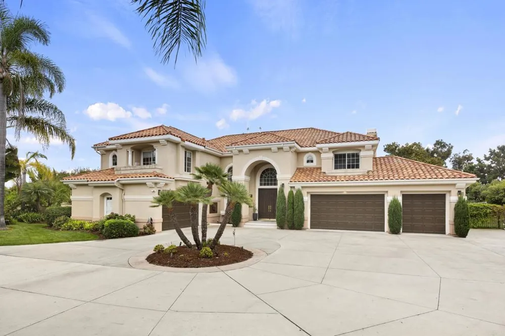 6805 FARMS VIEW San Diego, CA 92067