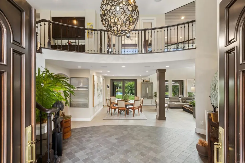 6805 FARMS VIEW San Diego, CA 92067