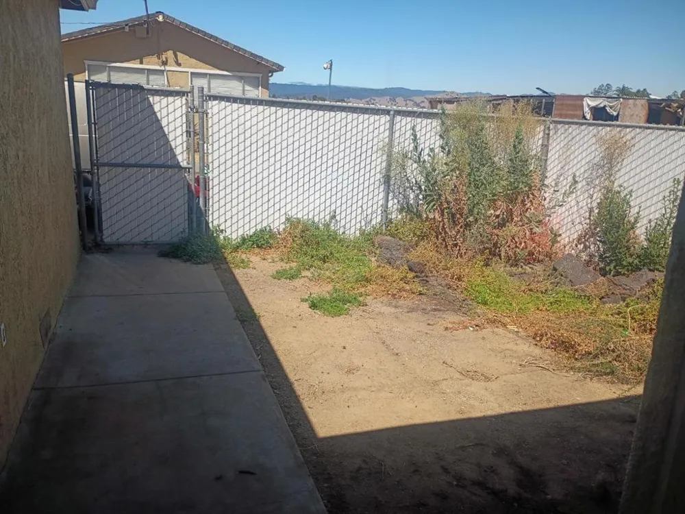 9775 New Avenue Gilroy, CA 95020