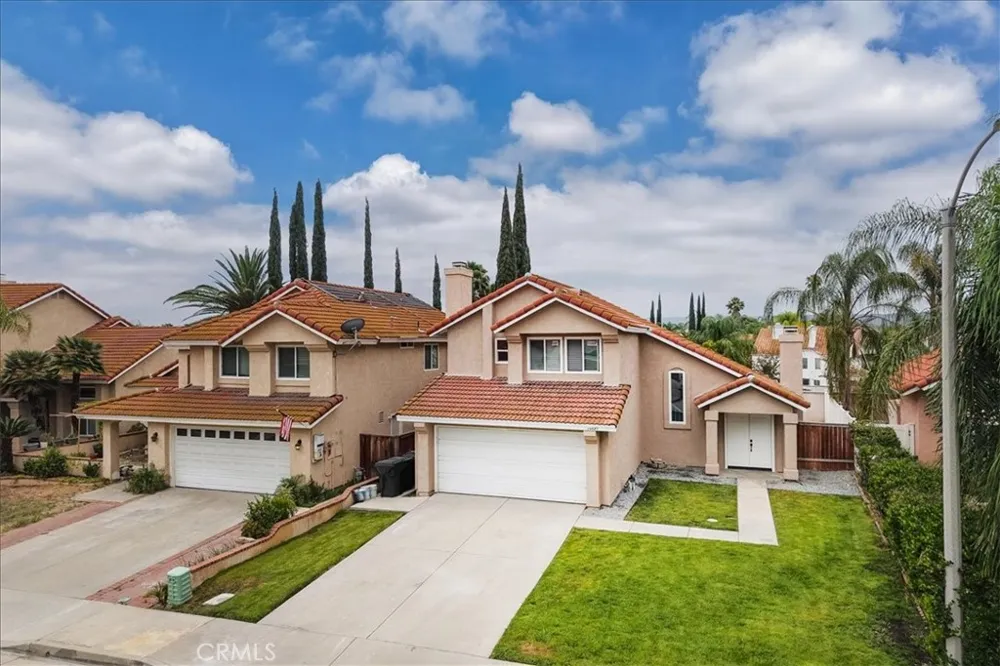 24687 New Haven Murrieta, CA 92562