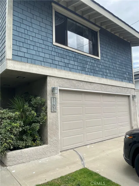 1204 Elm Ave