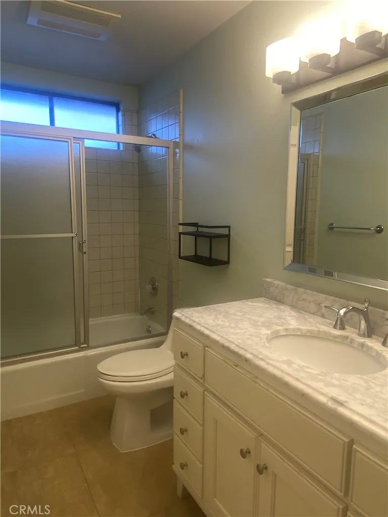 1204 Elm Ave Manhattan Beach, CA 90266