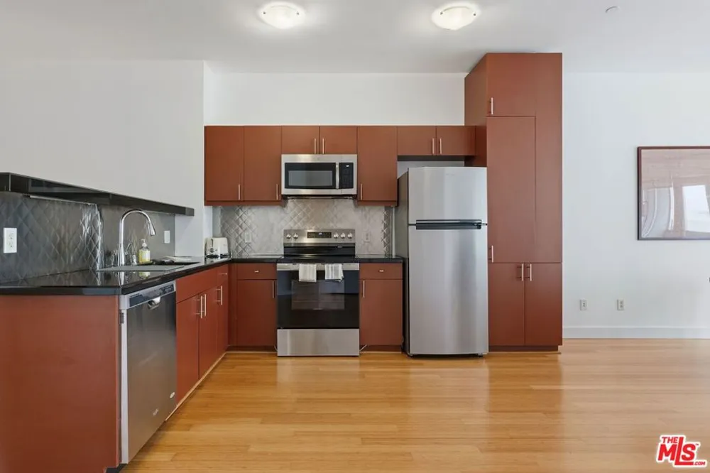 3810 Wilshire Boulevard #602 Los Angeles, CA 90010
