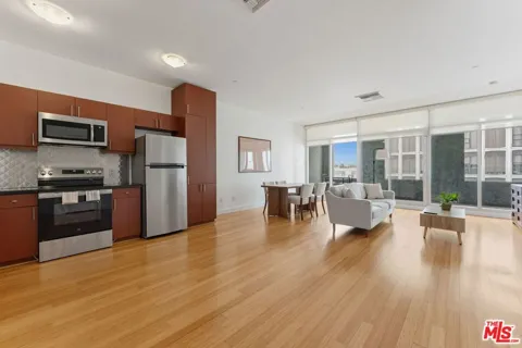 3810 Wilshire Boulevard #602