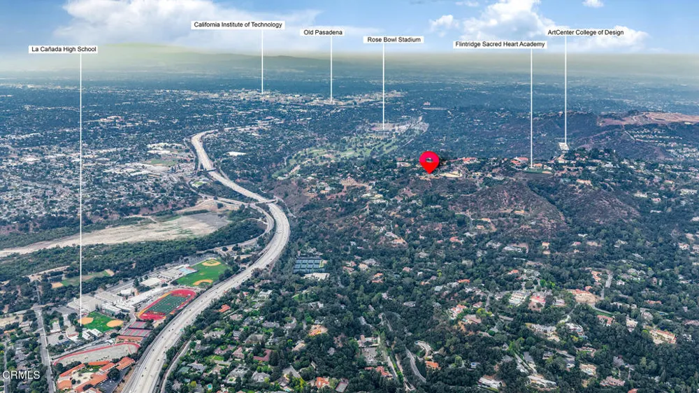 450 Palmerstone Drive La Canada Flintridge, CA 91011