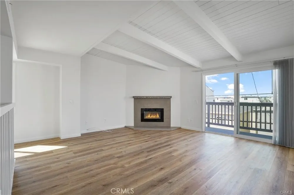 334 Palm Drive Hermosa Beach, CA 90254