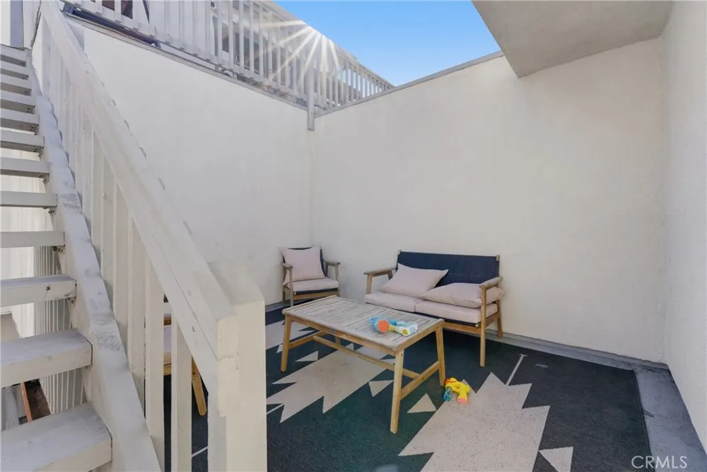 334 Palm Drive Hermosa Beach, CA 90254