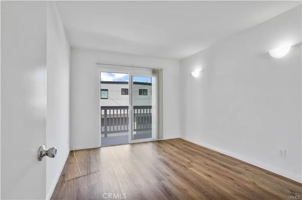 334 Palm Drive Hermosa Beach, CA 90254